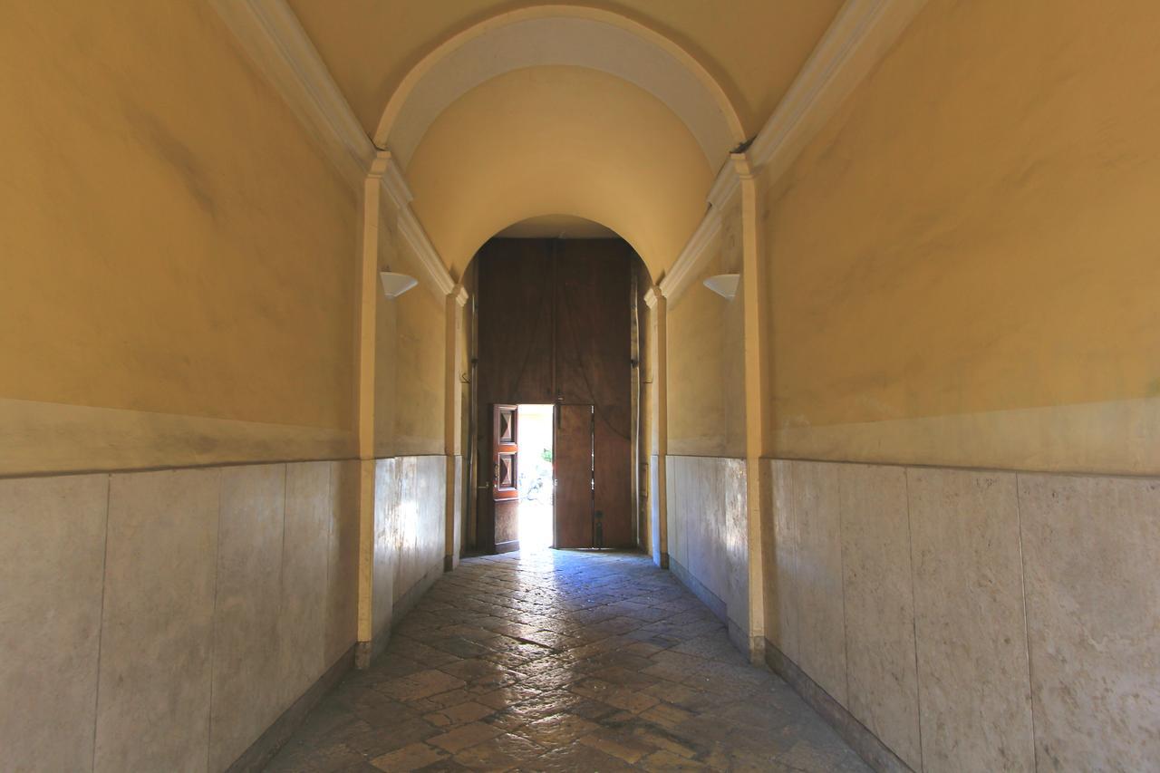 B&B Vitruvio Suites Formia Buitenkant foto