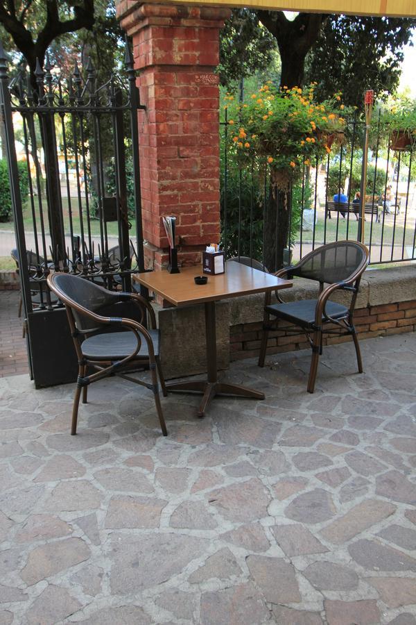 B&B Vitruvio Suites Formia Buitenkant foto